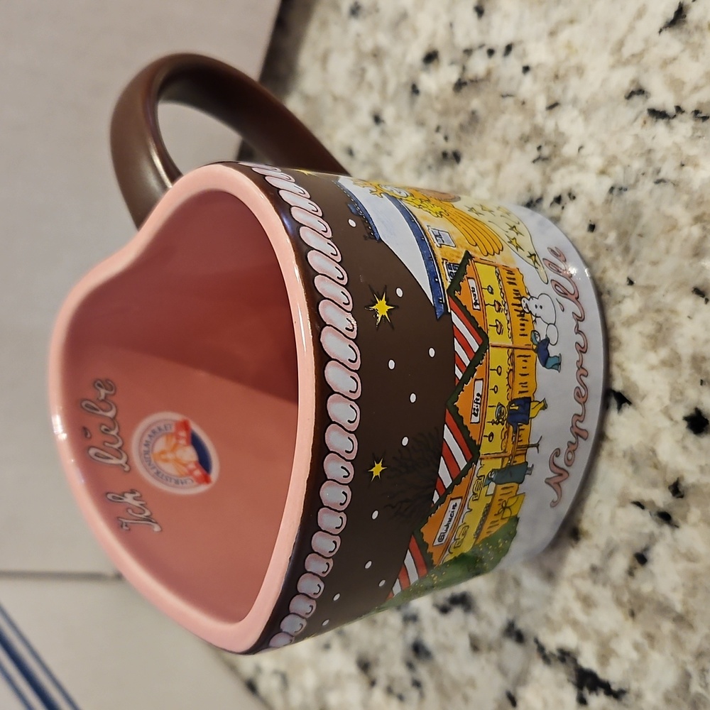 2018 Christkindlmarket Naperville hot cocoa mugs collectible pink heart